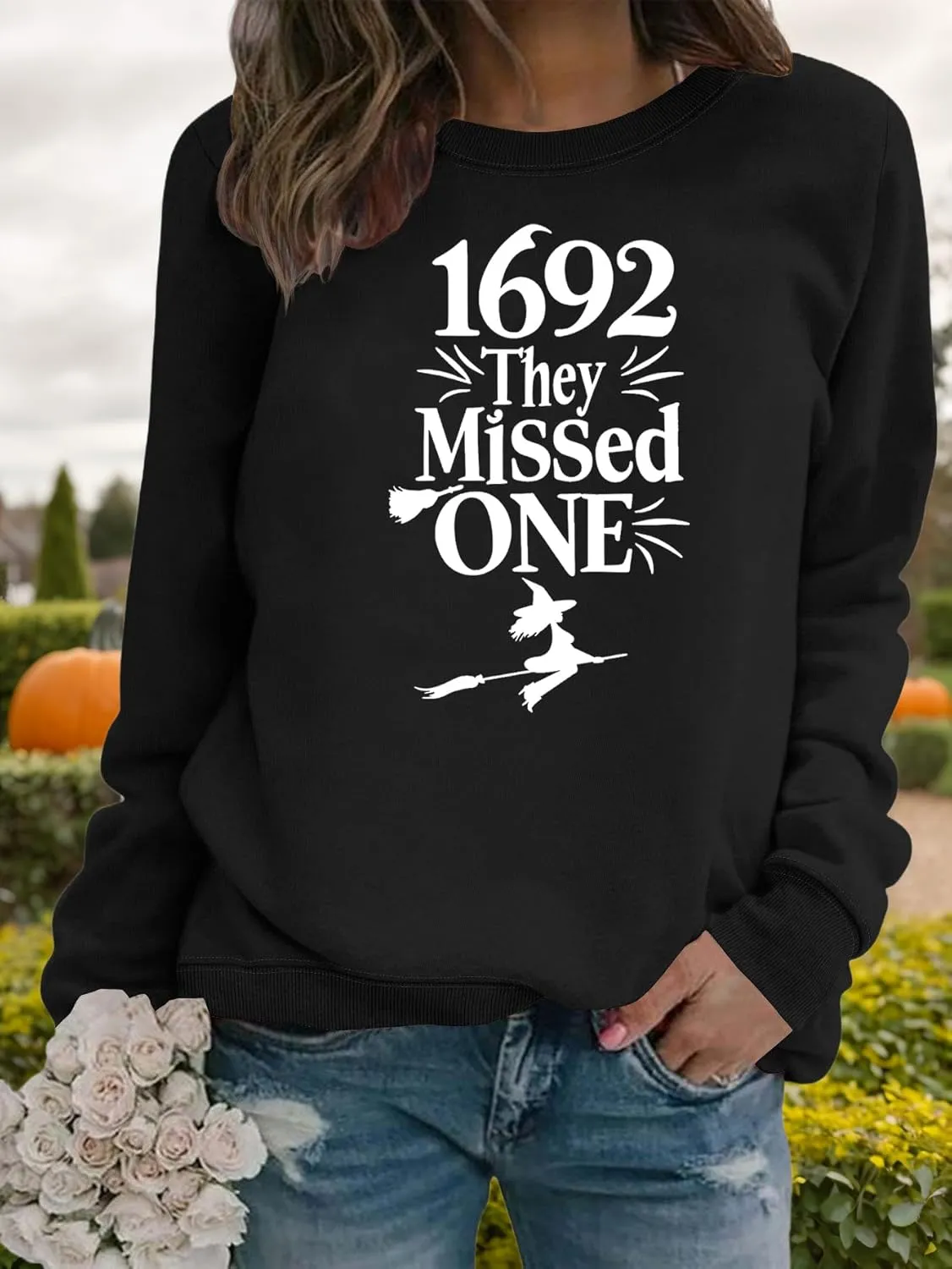 Akivide 2024 Novelty Halloween Graphic Printed Sweatshirt for Women,Oversized Casual Loose Long Sleeve Crewneck Pullover Tops