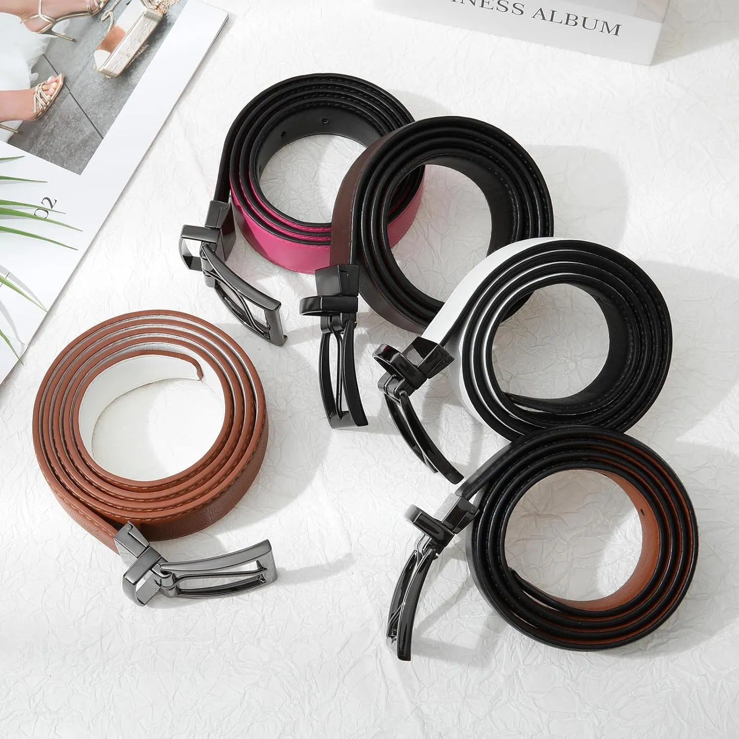 AWAYTR Reversible Leather Belt for Women - Two Color-in-One Belt for Women Men Belt with Rotated Buckle for Jeans Dress