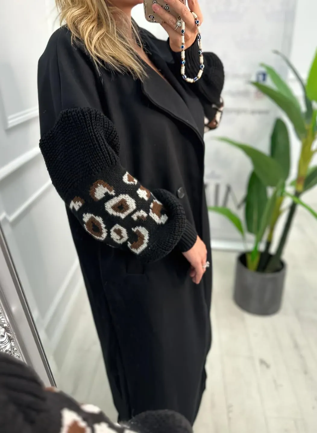 chouyatou Women's Leopard Print Knit Sleeve Wool Trench Coat Notched Lapel Double Breasted Long Pea Coat