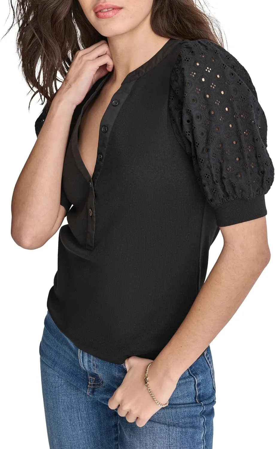 DKNY Women's V-Neck Short Sleeve Trendy Warm Weather