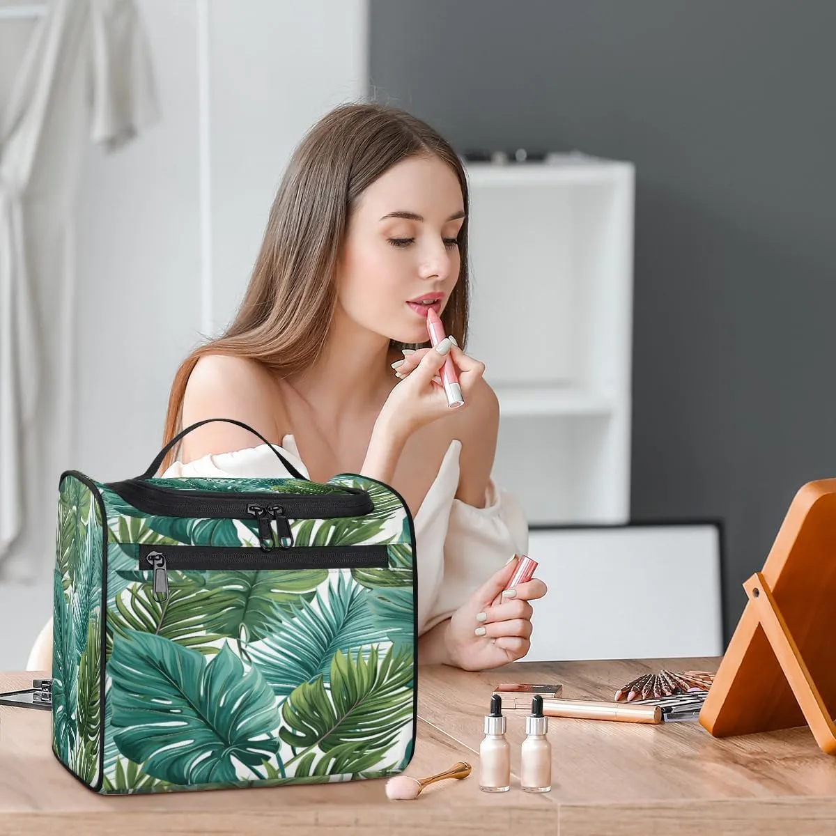 Palm Leaf Tropical Leaves Hanging Toiletry Bags Travel Makeup Bag Water-resistant Makeup Cosmetic Bag Travel Organizer