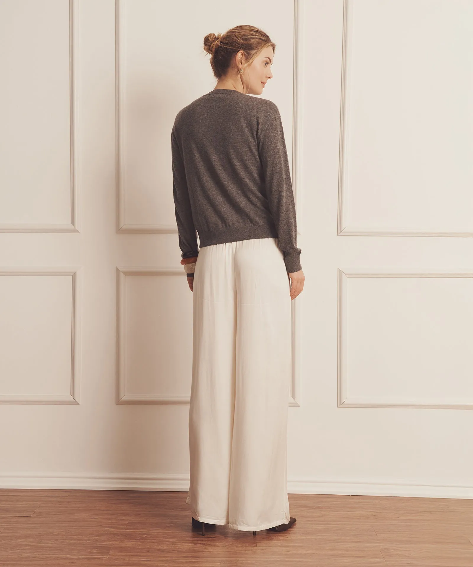 The Weightless Pant