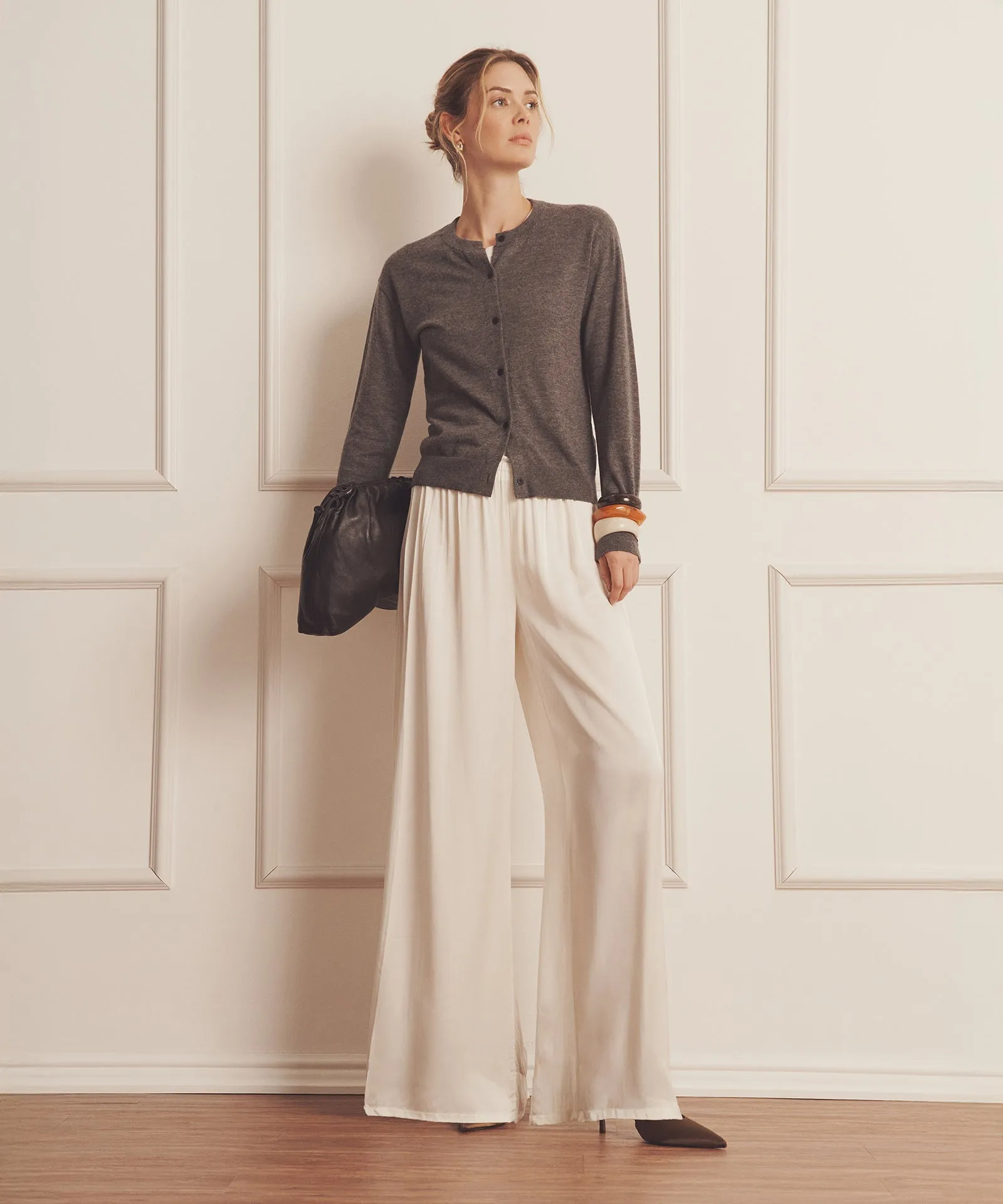 The Weightless Pant