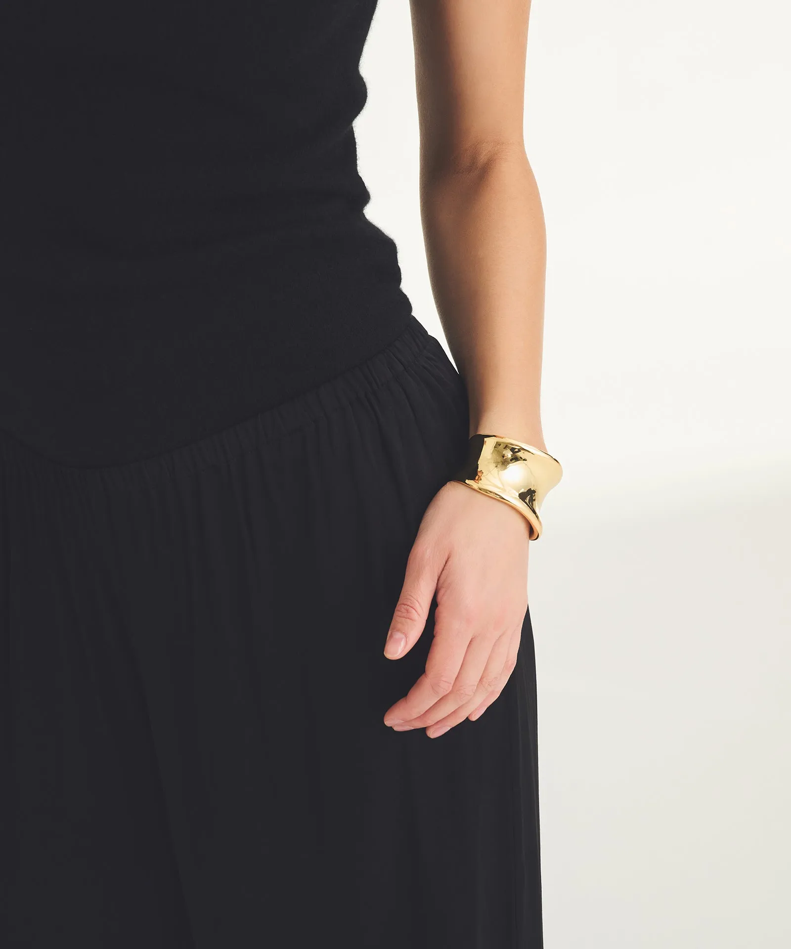 The Weightless Pant