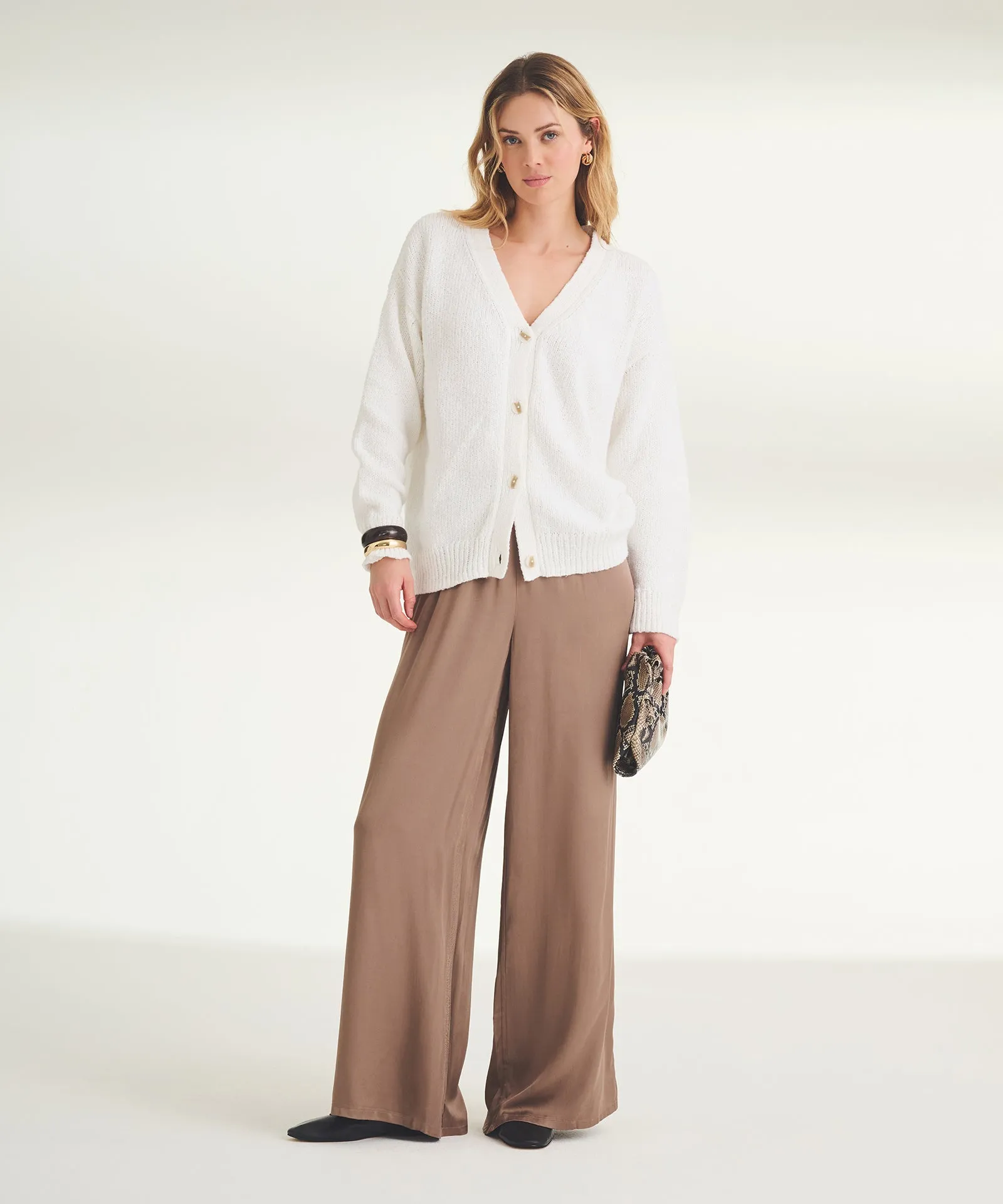 The Weightless Pant