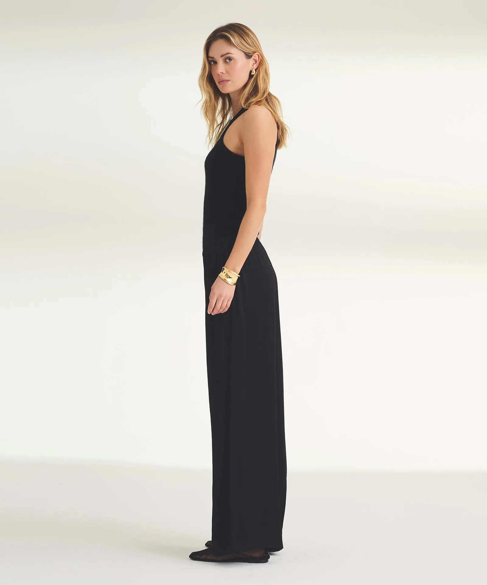 The Weightless Pant