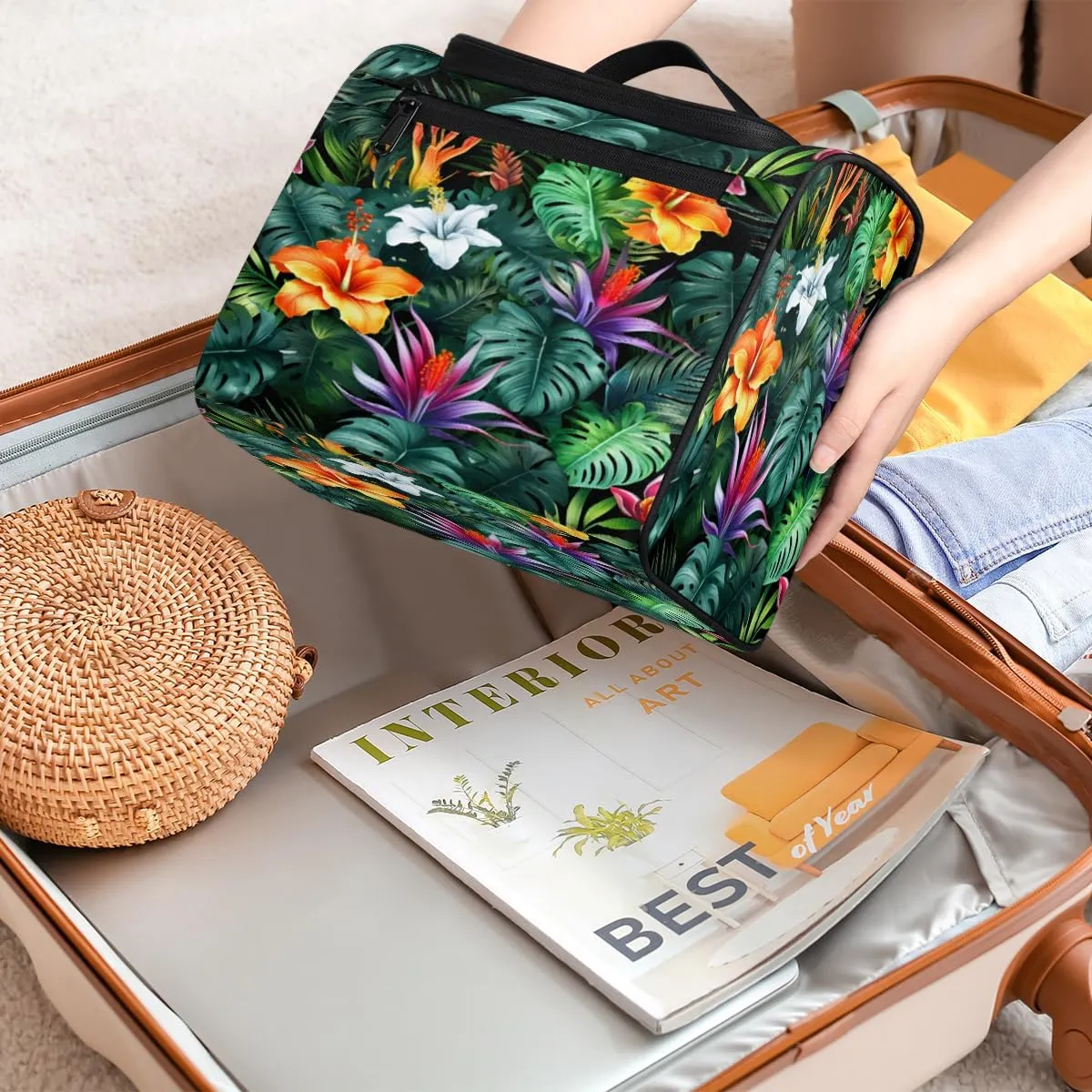Tropical Flowers Palm Leaves Hanging Toiletry Bags Travel Makeup Bag Water-resistant Makeup Cosmetic Bag Travel Organizer