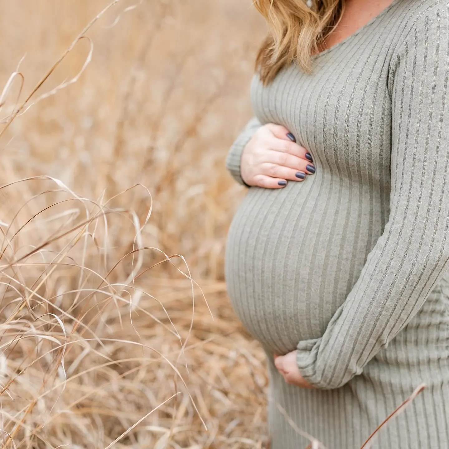V Neck Side Ruch Knit Ribbed Maternity Bodycon DressMaternity Dress for Baby Shower