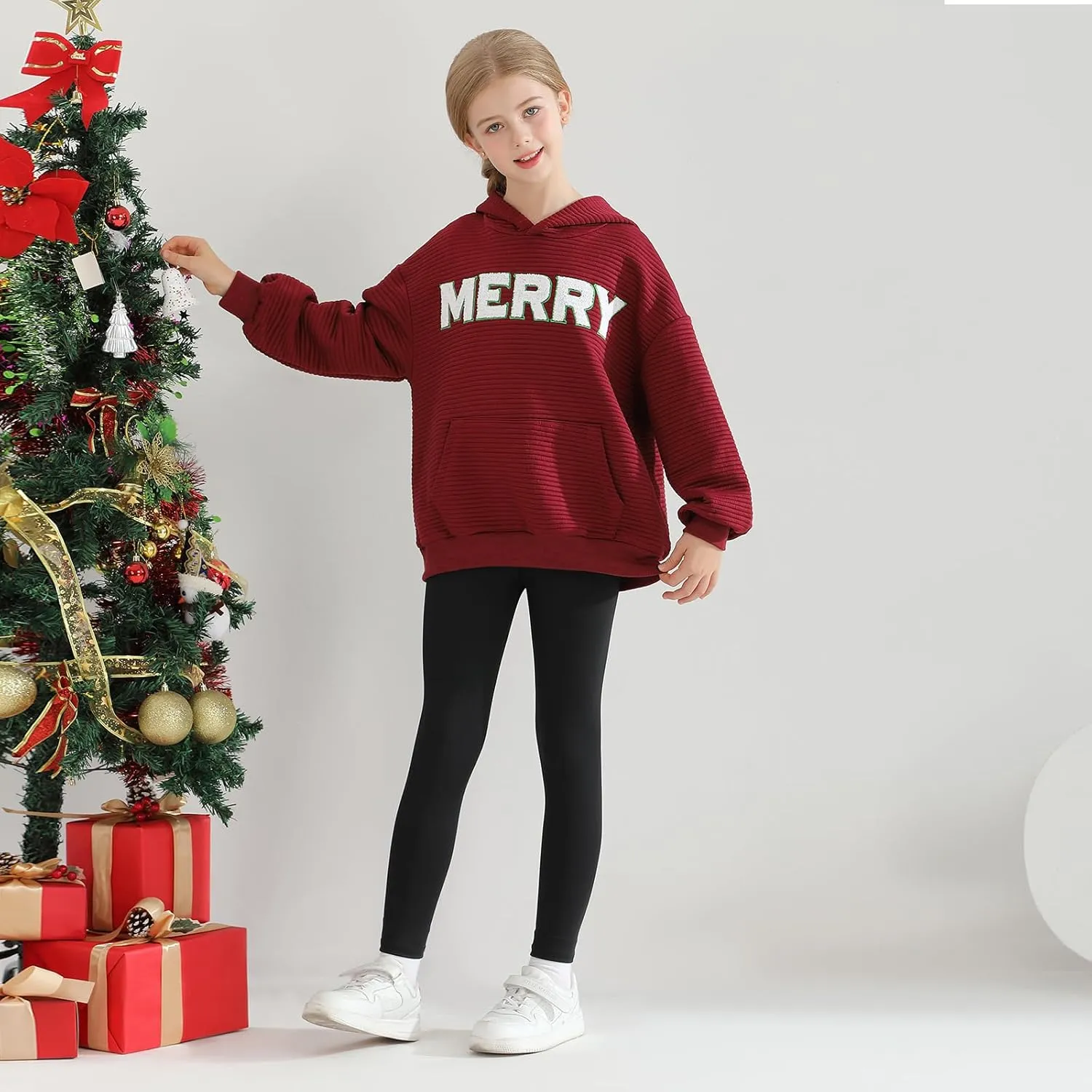 Weixinbuy Unisex Kids Christmas Sweatshirt Merry Graphic Crewneck Kangaroo Pocket Oversized Hoodie for Boys Girls 7-14Y