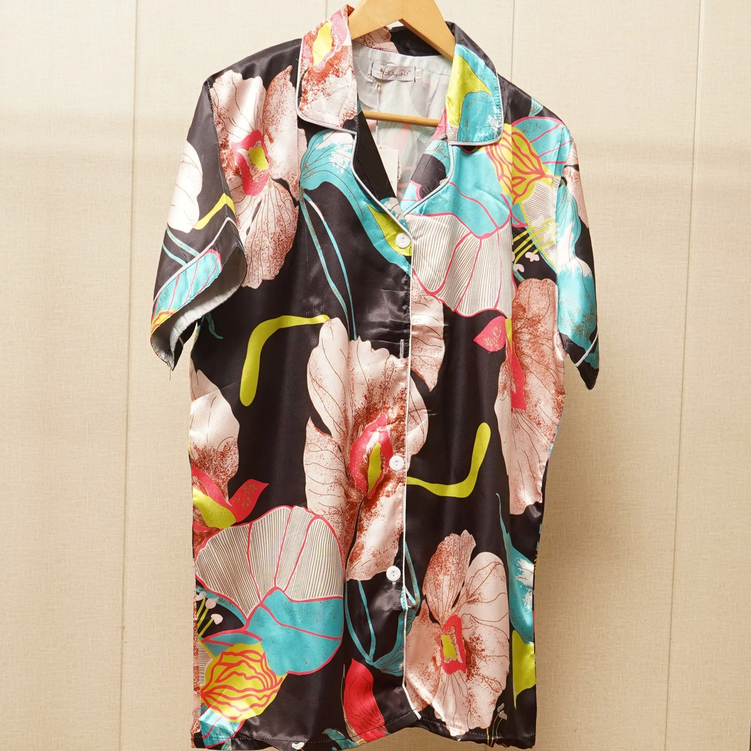 Women's nighsuit with Multicolor Printed (WF-018)